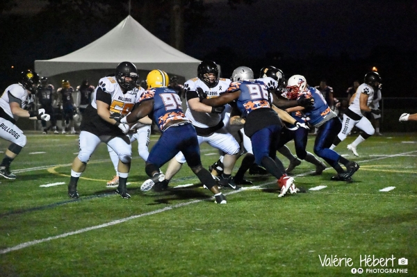 Semaine 6 : Les Huskies résistent aux Bulldogs